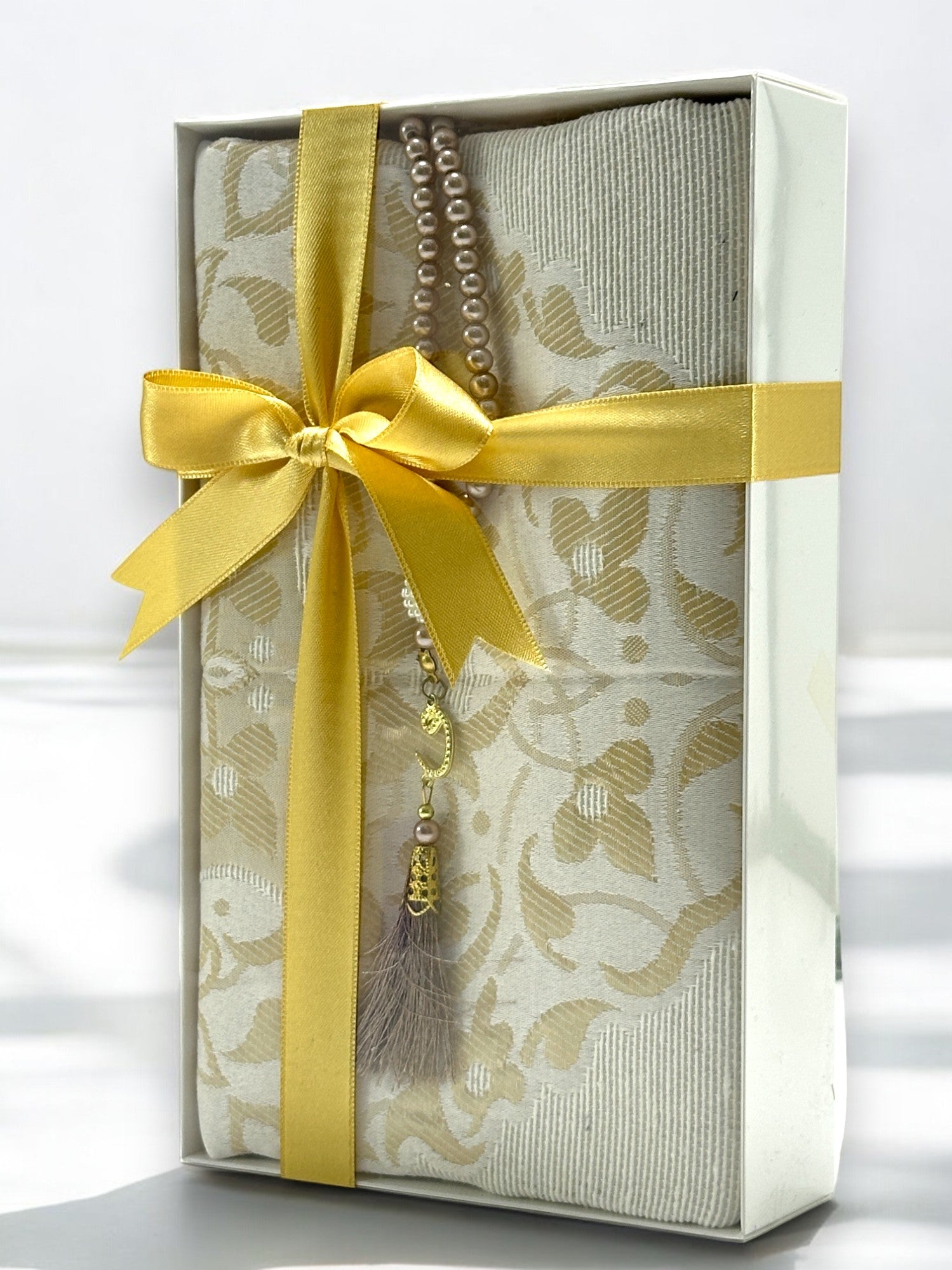 Kutulu Özel Set – İnci Tesbih ve Seccade