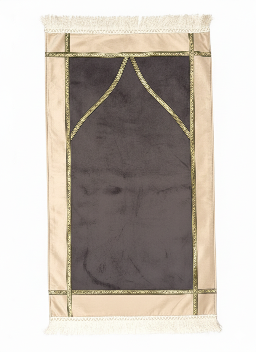 Lüks Kadife Astarlı Seccade – Şık, Yumuşak Dokulu ve Hediyelik Premium Tasarım