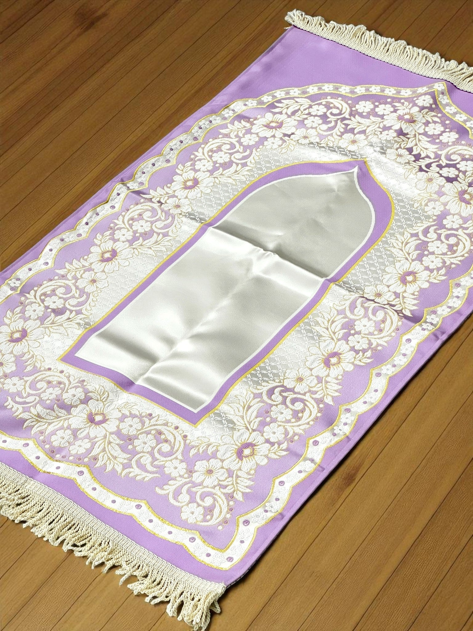 Astarlı Çiçek Desenli Seccade – Hediyelik, Çeyizlik, Manevi Hediye, Seccade