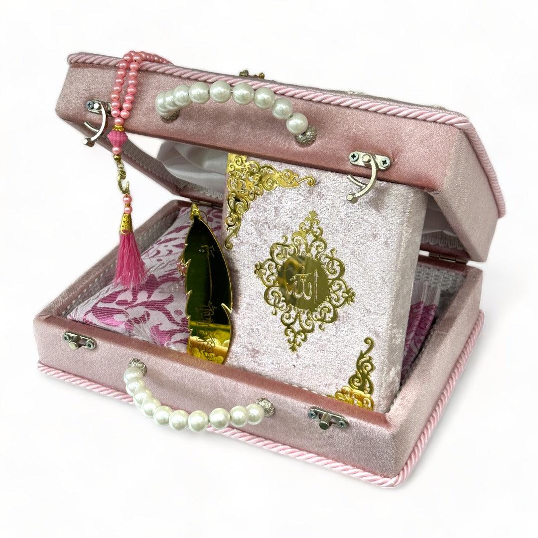 Kadife ve Gold Çeyiz Seti: Zarafetin ve Şıklığın Buluşması