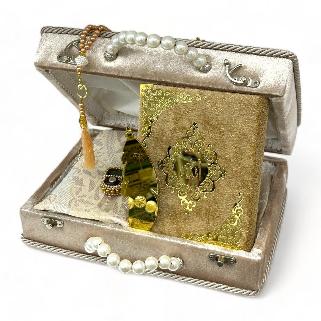 Kadife ve Gold Çeyiz Seti: Zarafetin ve Şıklığın Buluşması