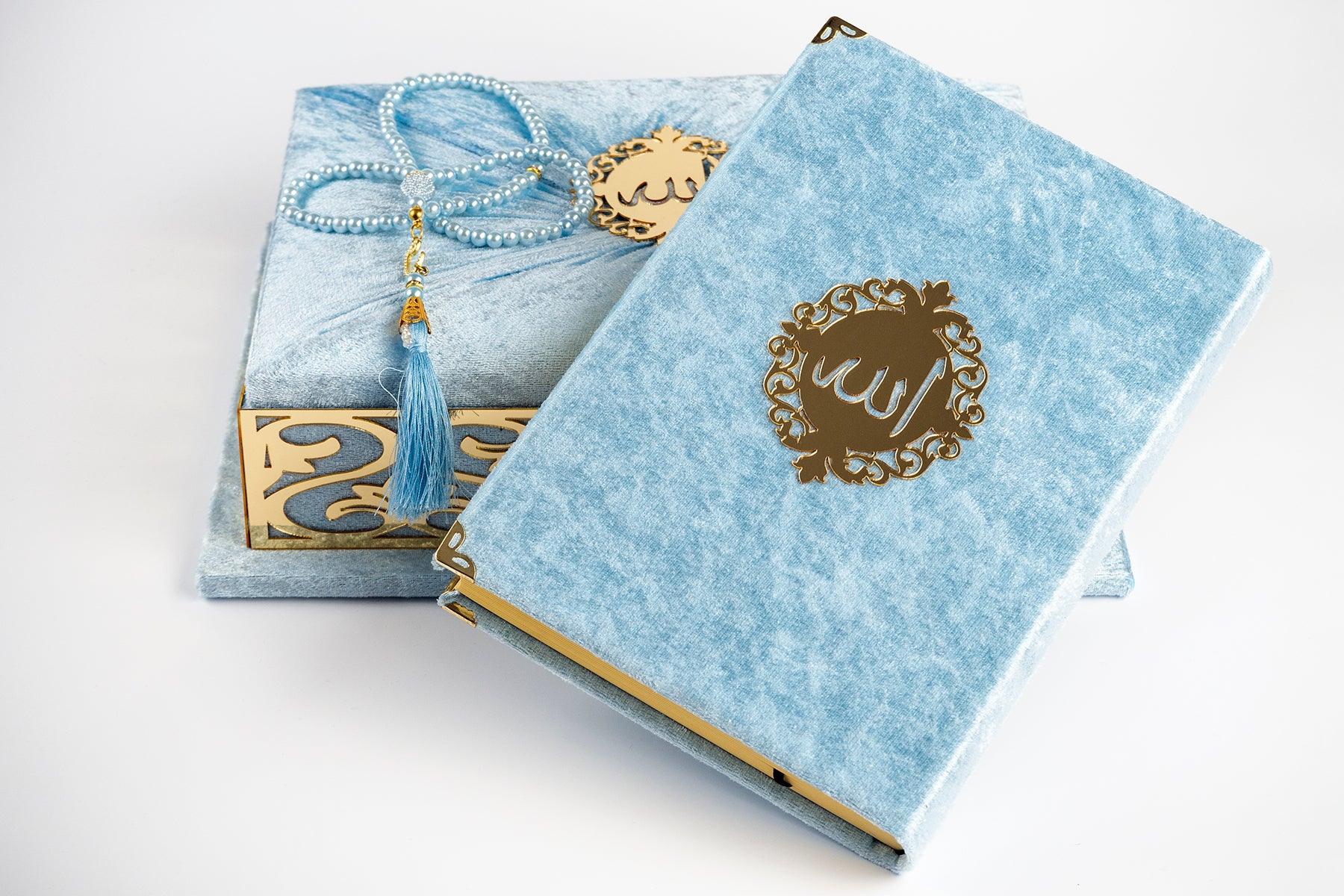 Kadife Kaplı Özel Kutulu Kur’an-ı Kerim – Zarif ve Anlamlı Hediye Seçeneği