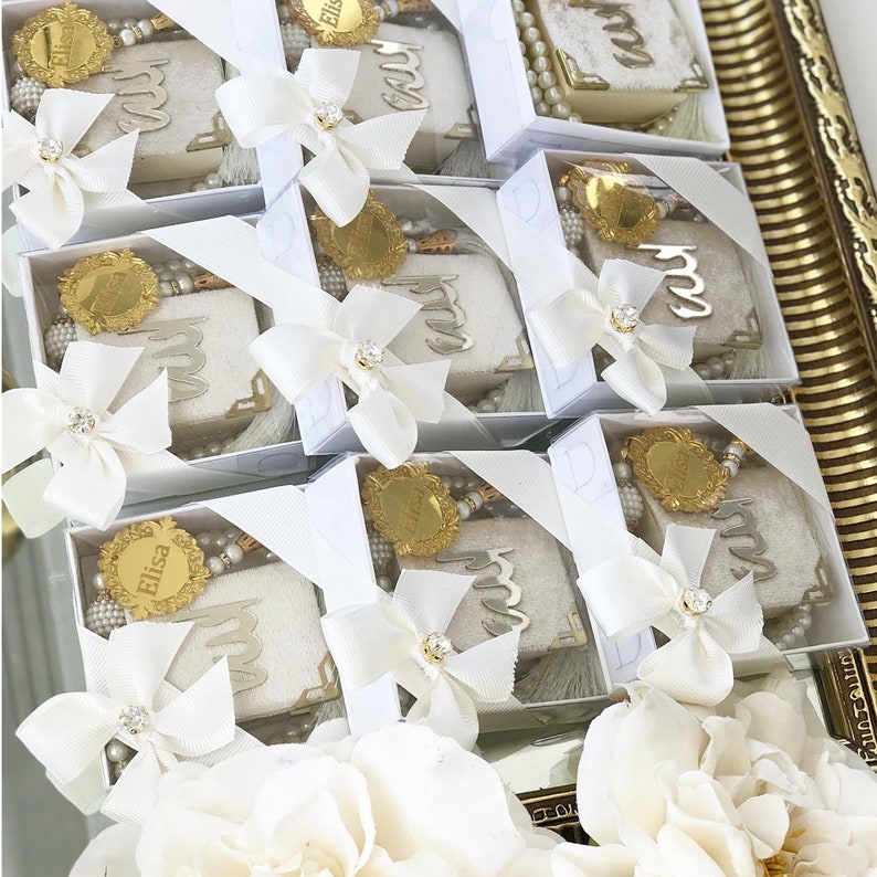 Mini Kur’an ve Kişiselleştirilmiş Tesbih – İslami Özel Hediye Kutusu