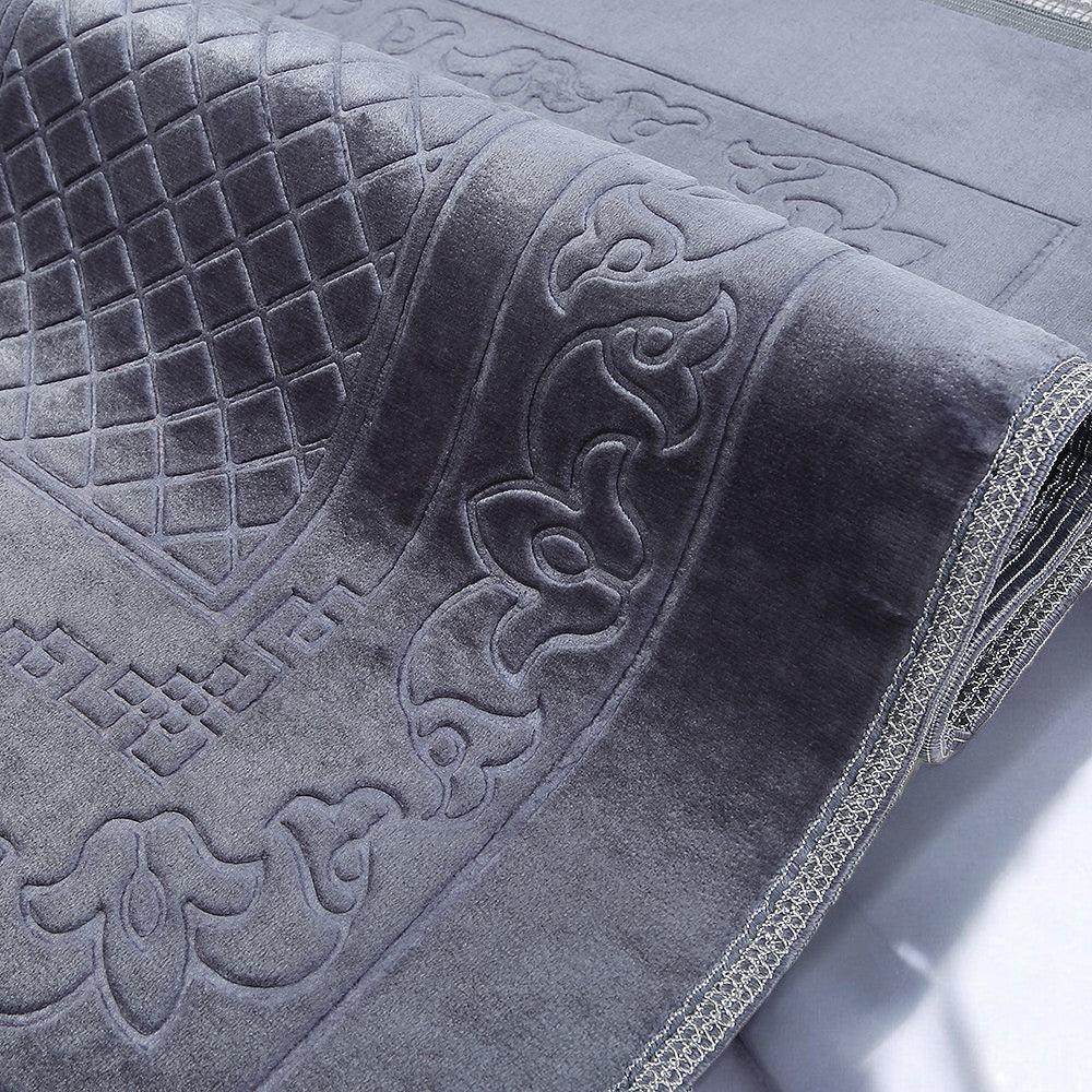 Lüks Kalın Yumuşak Peluş Seccade Kaymaz Taban Özellikli