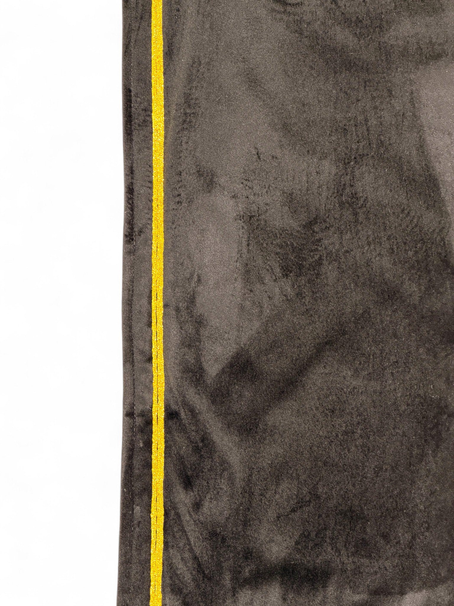 Kalpli Çift Seccade Seti – Minimal Desenli, Kadife Dokulu, Eşli Namazlık & Dua Seti