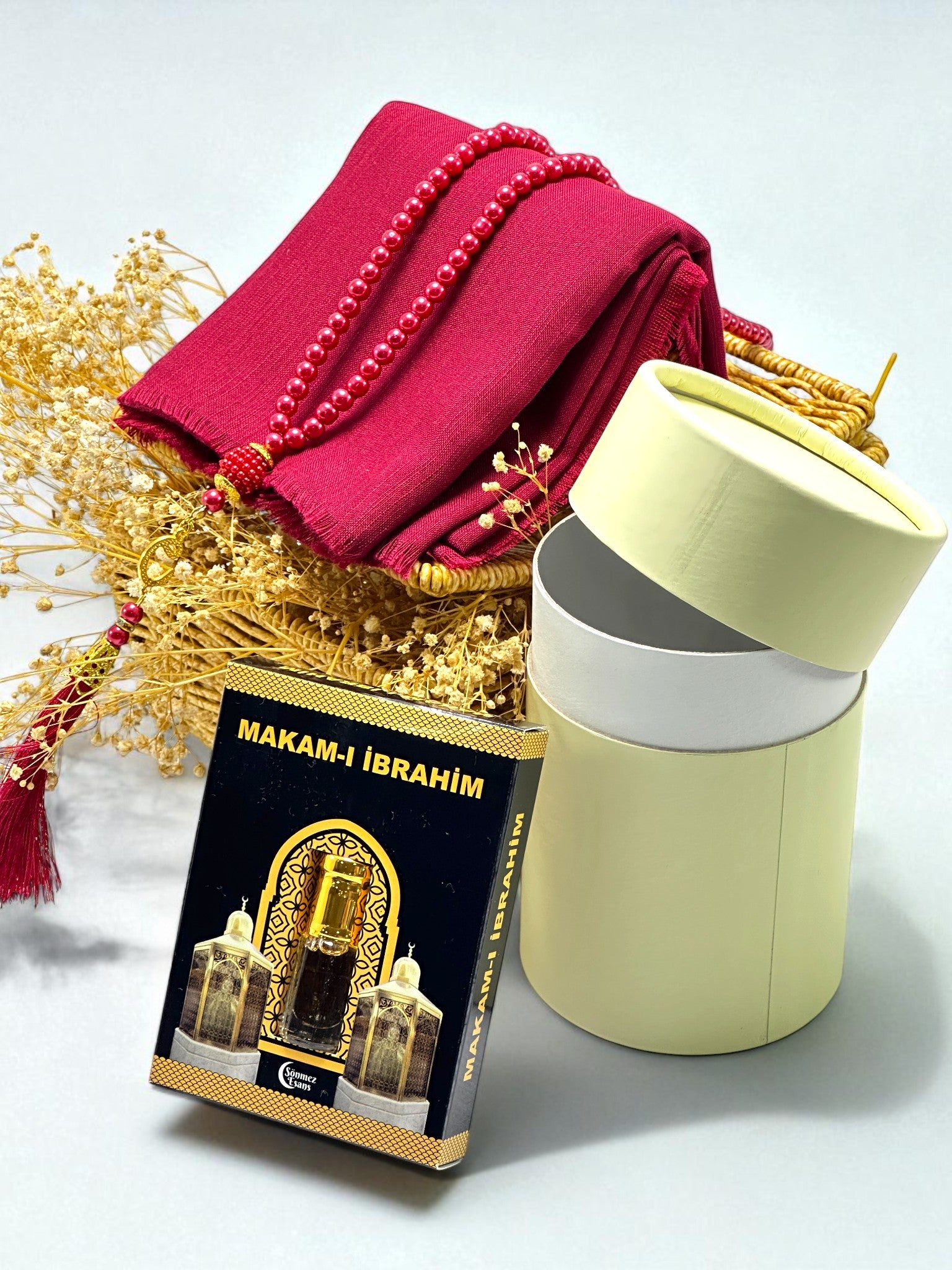 Flamlı Eşarp & İnci Tesbih & Esans – Silindir Kutu İçerisinde Manevi Set Söz, Nişan, Hediyeliği