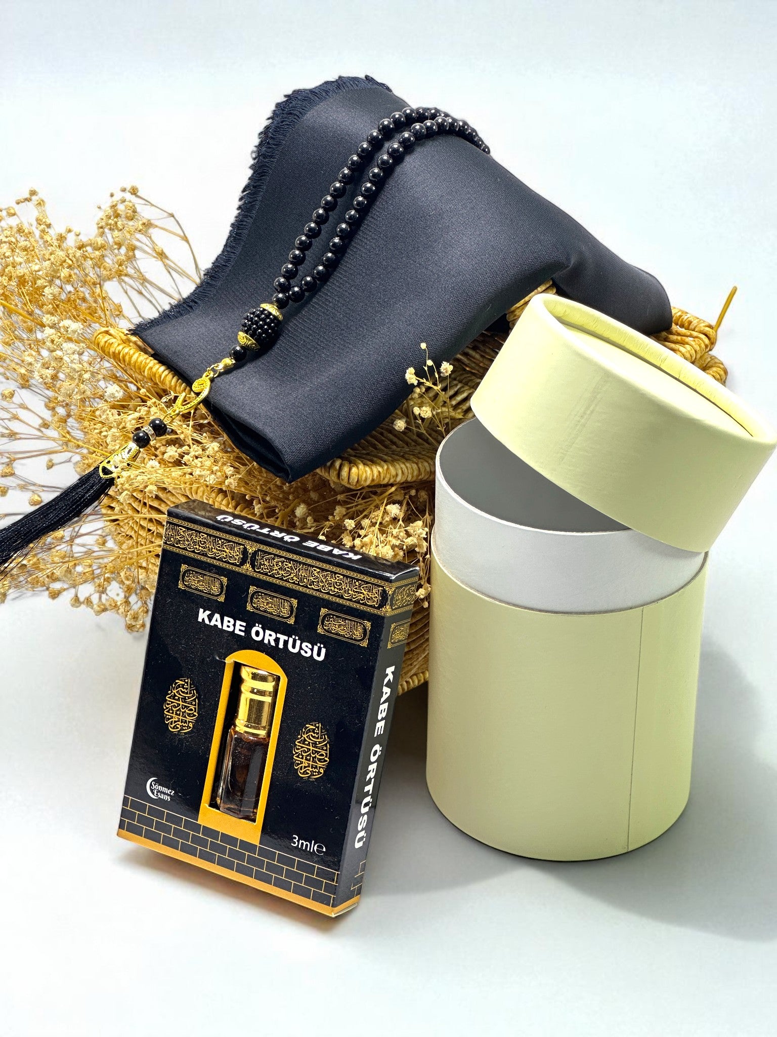 Flamlı Eşarp & İnci Tesbih & Esans – Silindir Kutu İçerisinde Manevi Set Söz, Nişan, Hediyeliği